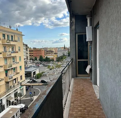 Apartament Metro C - Centocelle Ampio Con Tre Da Letto *